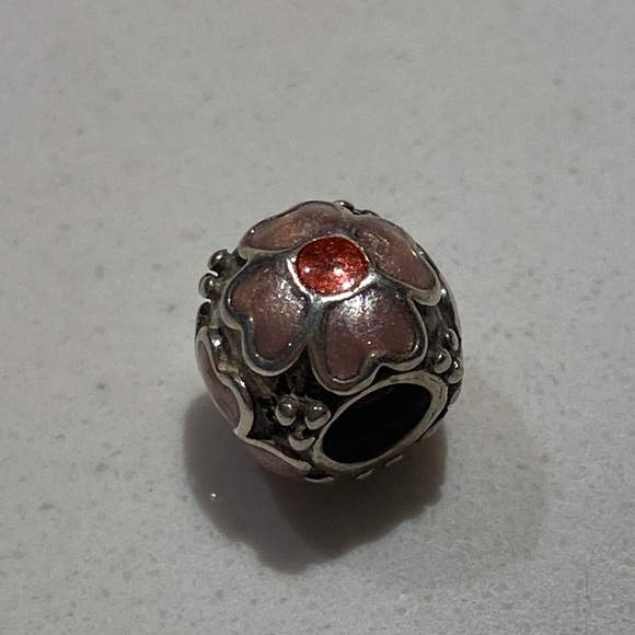 Pandora, Pink Daisy charm - Picture 2 of 2